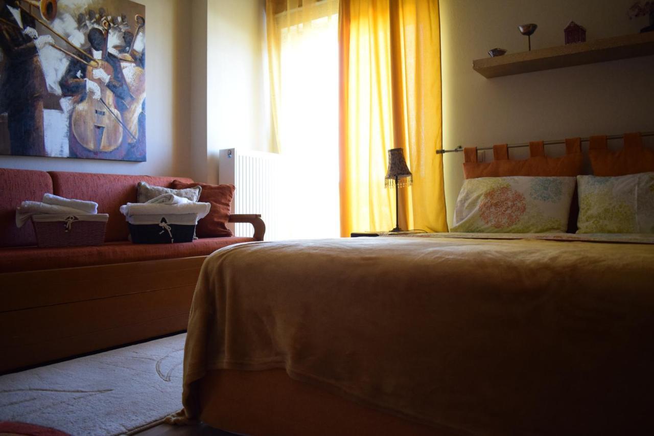 Five Stars In Apartment *